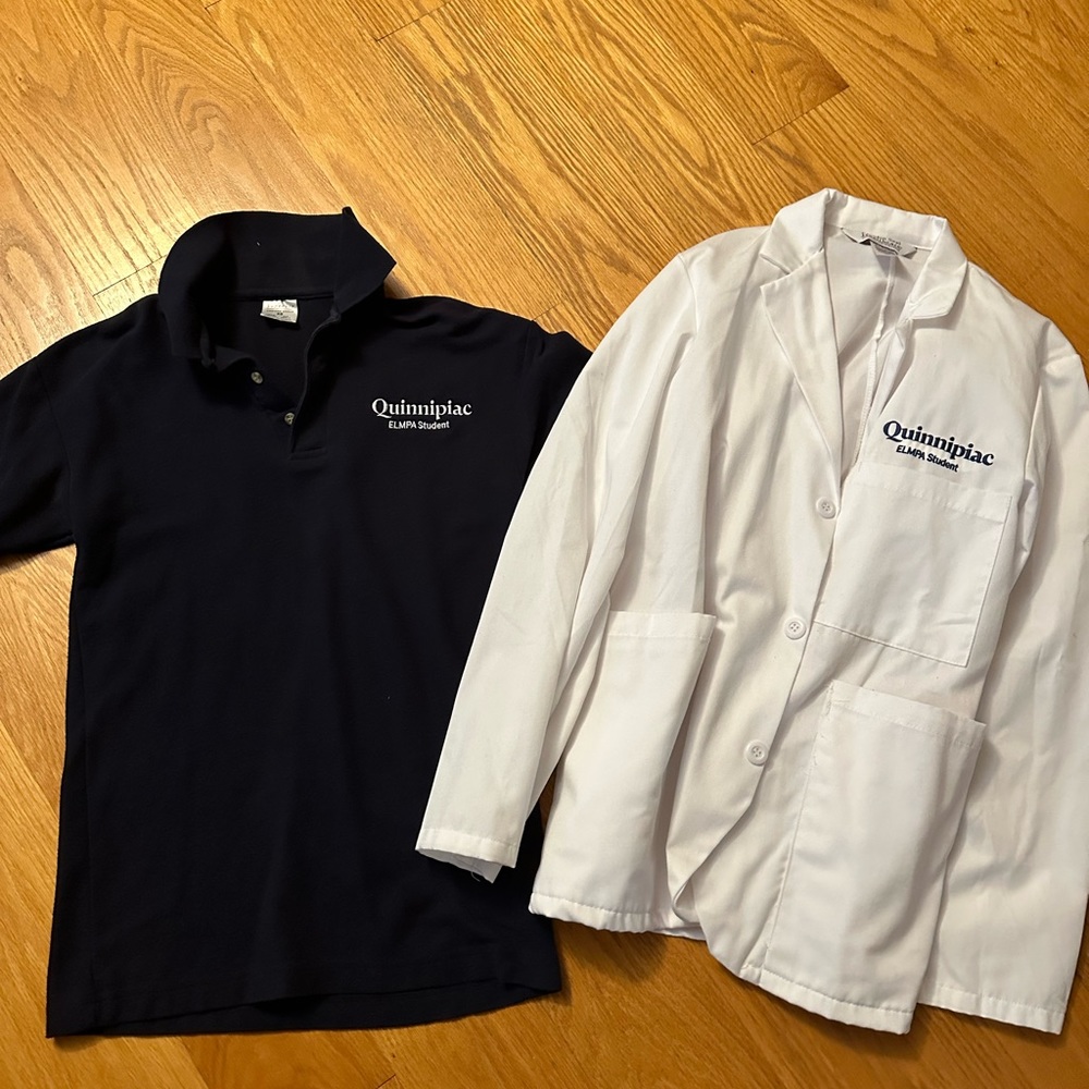 Quinnipiac University Bundle Of Attire - image 1